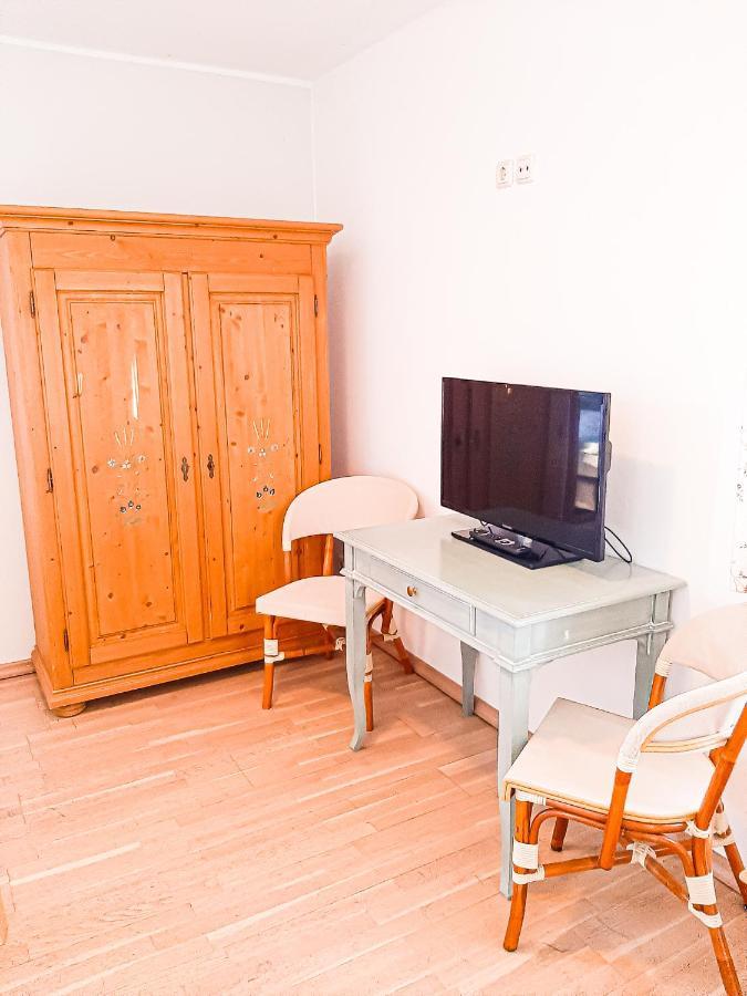 Kornmuehle Doppelzimmer Muehlenstein Mellenthin Luaran gambar